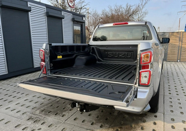 Isuzu D-Max cena 155900 przebieg: 28564, rok produkcji 2021 z Świeradów-Zdrój małe 781